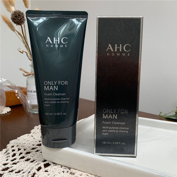 South Korea AHC men's wash-face milk special control oil to black head moisturizing and moisturizing deep cleaning shrink pores