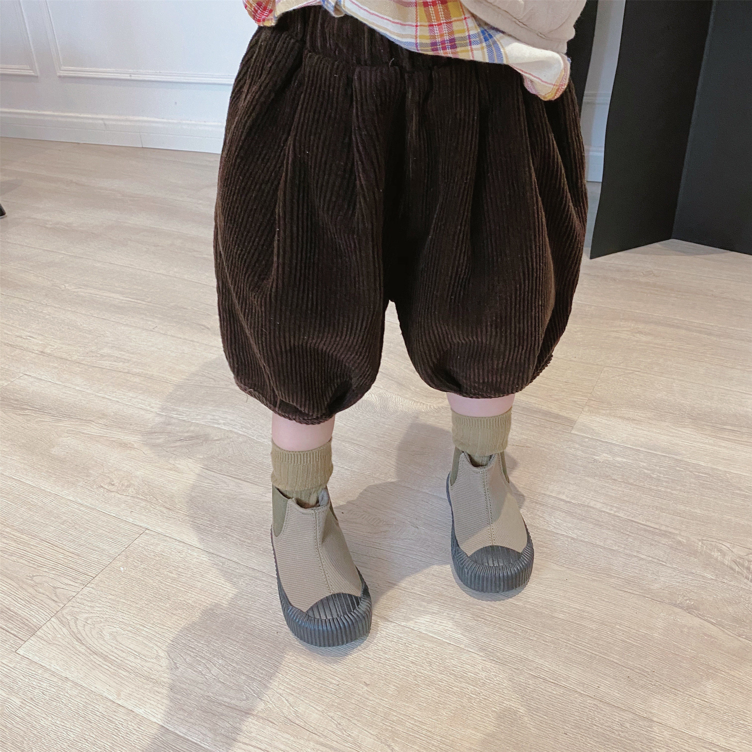 No retreat No change for men and women Spring and autumn New products Practical light Core suede Pumpkin Shorts Children Loose 50% pants