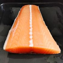 Imported fresh frozen salmon fish tail tail tail sashimi sashimi seafood barbecue dumplings delicious