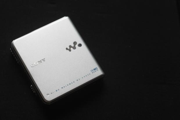 SONY索尼MZ-EH930：复古情怀与现代科技的完美碰撞！库存品无包装