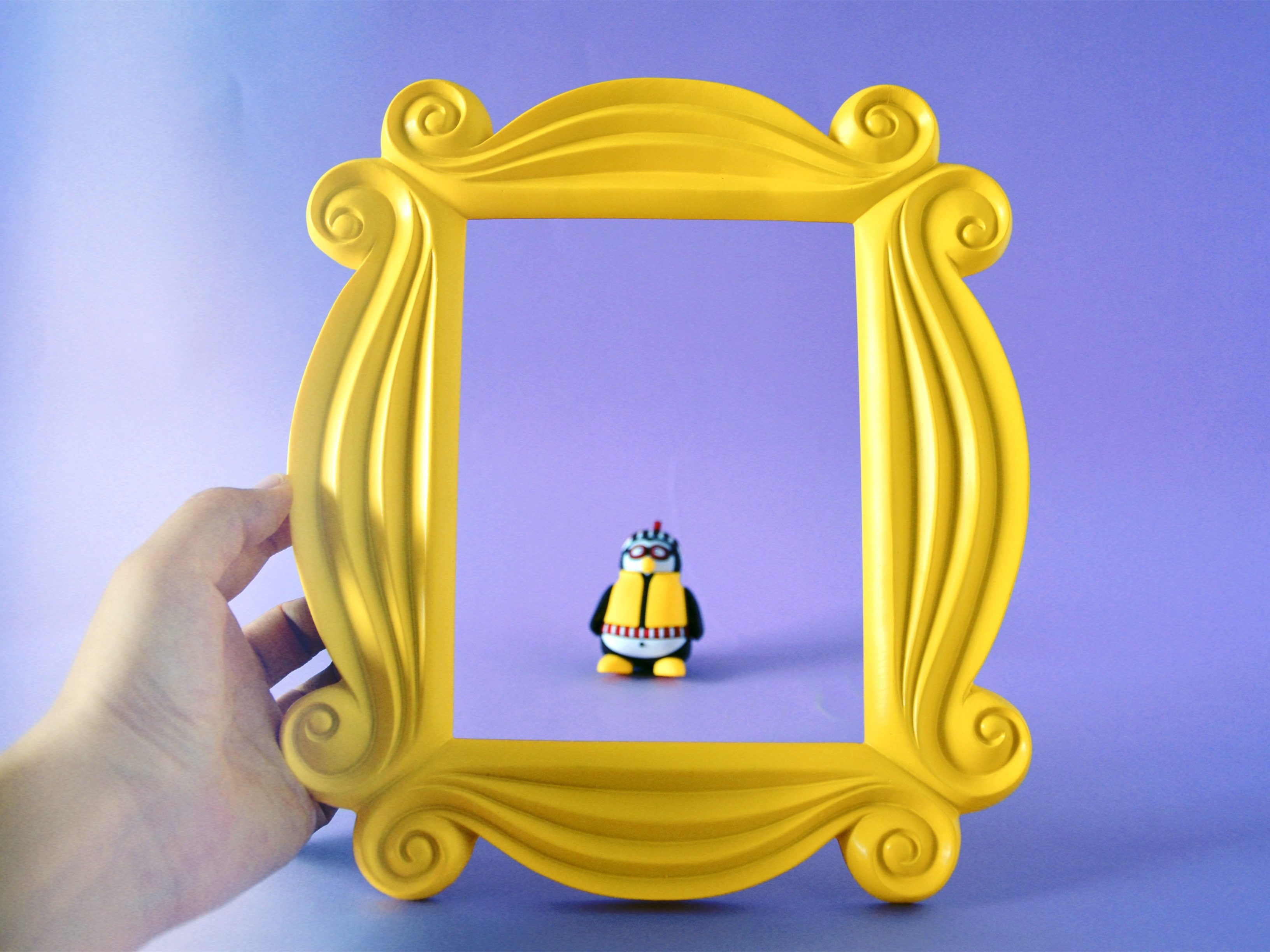 (Spot Gift Glue) Friends FRIENDS Surrounding American Yellow Resin Decorative Photo Frame Frame