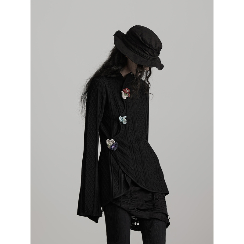 Indulge Soft and Delicate Colorful Spring and Autumn Three-Color Floral New Chinese Style Slim Fit Black Sweater Women's Long Sleeve Knitted Cardigan