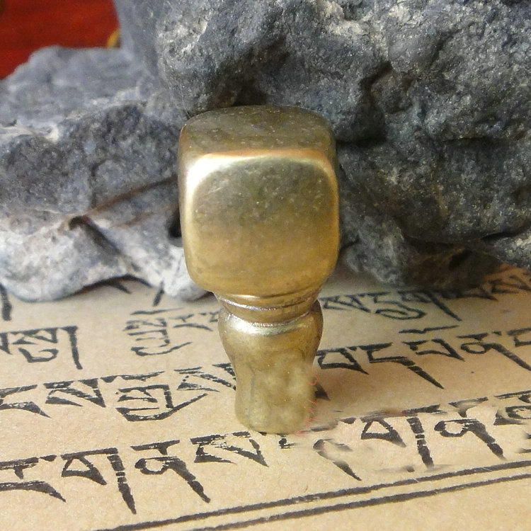 Tibetan Biography Seven Treasure Tibetan Buddhist Supplies brass Tibetan silver Buddha head Buddha Tower Three-way DIY Buddha Pearl Accessories