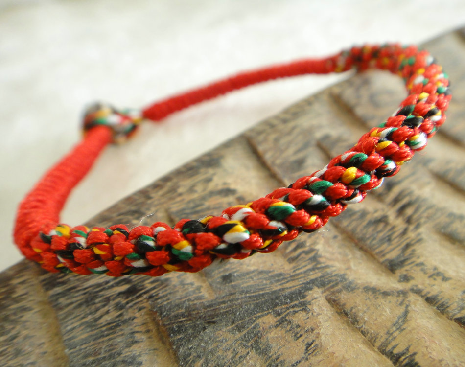 Tibet Zaki Temple Artisanal Diamond Knot Red Rope Hand Rope Gift Gift Handmade