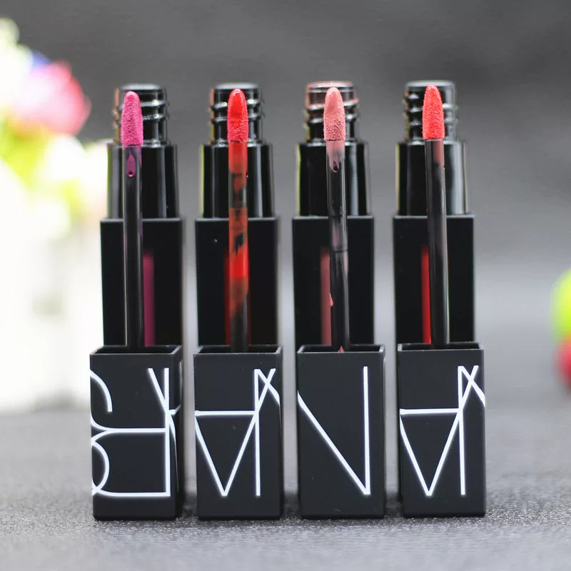 NARS Nass Matte Lip Glaze Đừng dừng ánh sáng My Fire Lip Gloss Liquid Lip Gloss Black Tube - Son bóng / Liquid Rouge