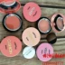 Phấn má Hàn Quốc Amore Air Cushion Blush Cream Phấn nhẹ và vừa vặn Trang điểm màu nude Chống thấm nước bền màu với Puff - Blush / Cochineal