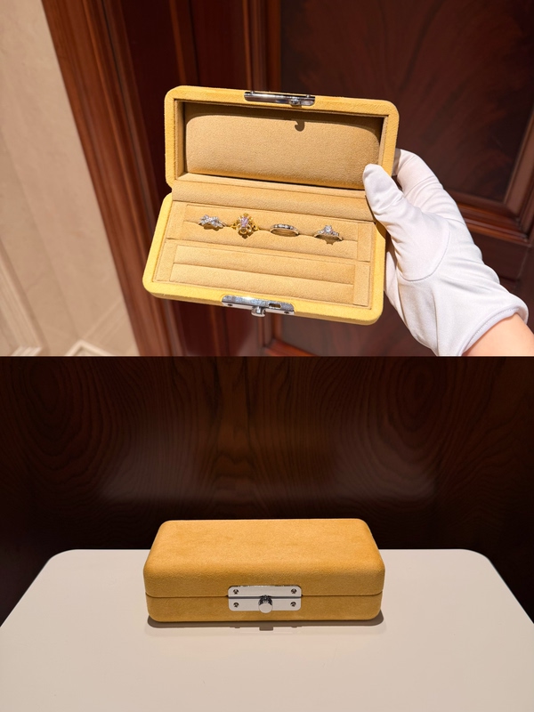 Italian Order Portable Pendant Ring Storage Display Box