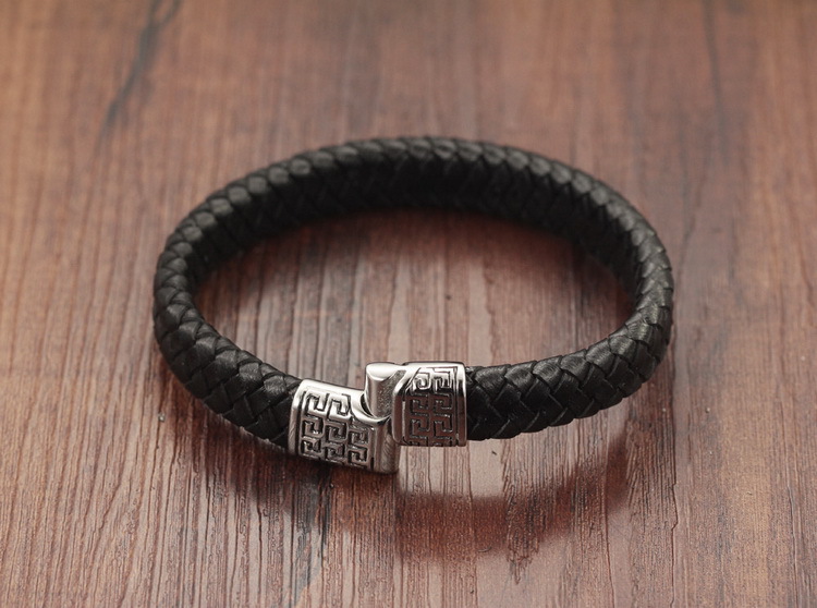 Châu Âu và Hoa Kỳ retro da đen dệt vòng đeo tay nam và nữ hipster hoang dã tùy chỉnh vòng đeo tay thời trang đơn giản vòng tay chữ vòng đá phong thủy