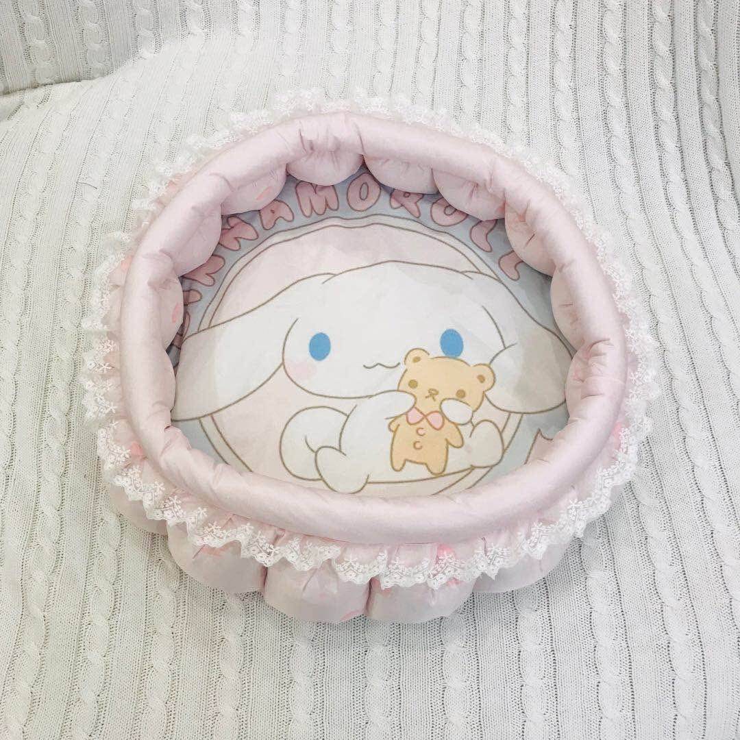 The Pink Cherry needs to check out the stock and doesn't back out.