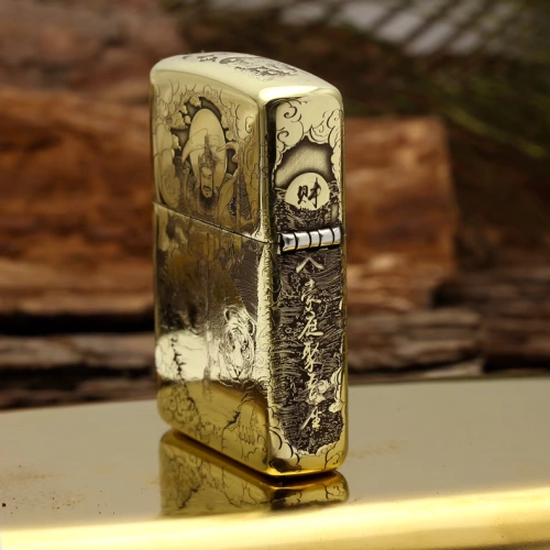 Подлинный Zippo более легкий чистый медный шлем, пятипользованная резное Wucai Shenguan Gong Gong Версия подлинных мужских ветропроницаемых