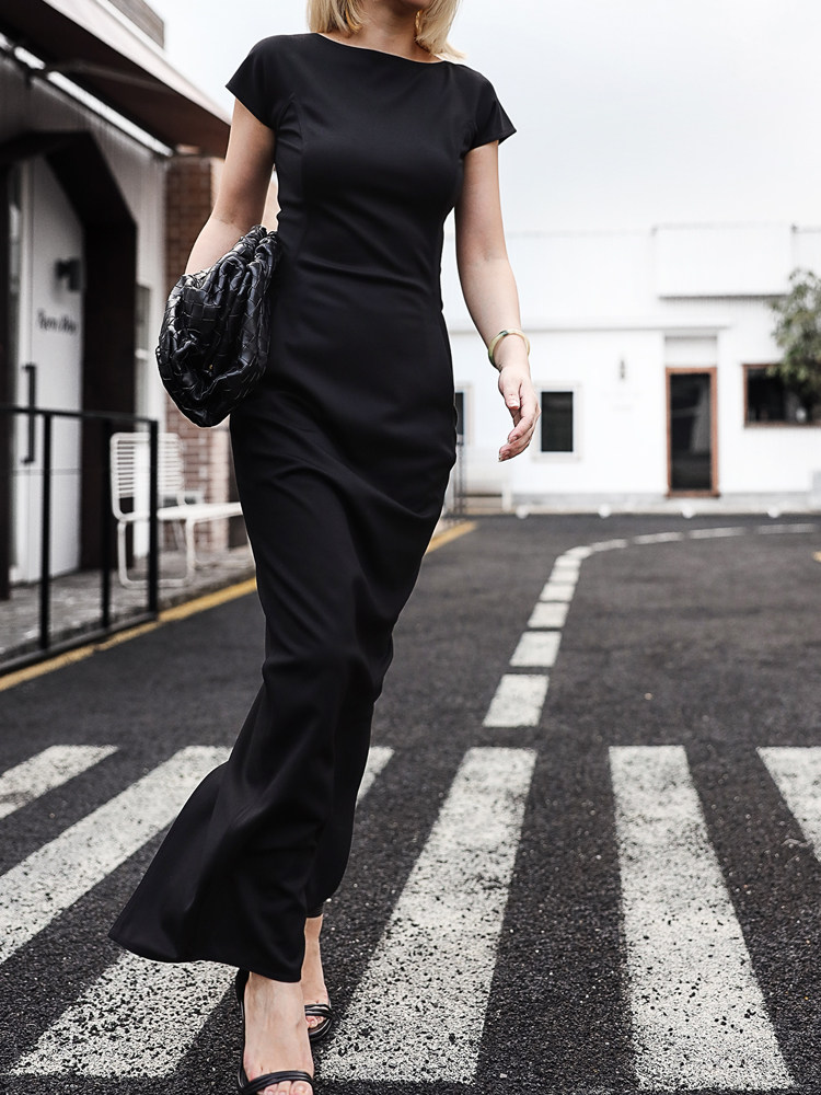 Boss Z Slim Elastic Dress with Covered Shoulder and Sleeves One-Word Neck Long Swallowtail European and American One-step Skirt