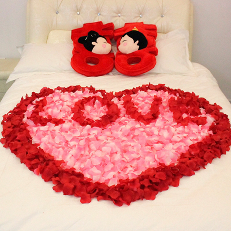 Valentine's day proposal confession birthday wedding making romantic decoration props simulation rose fake petals sprinkling flowers