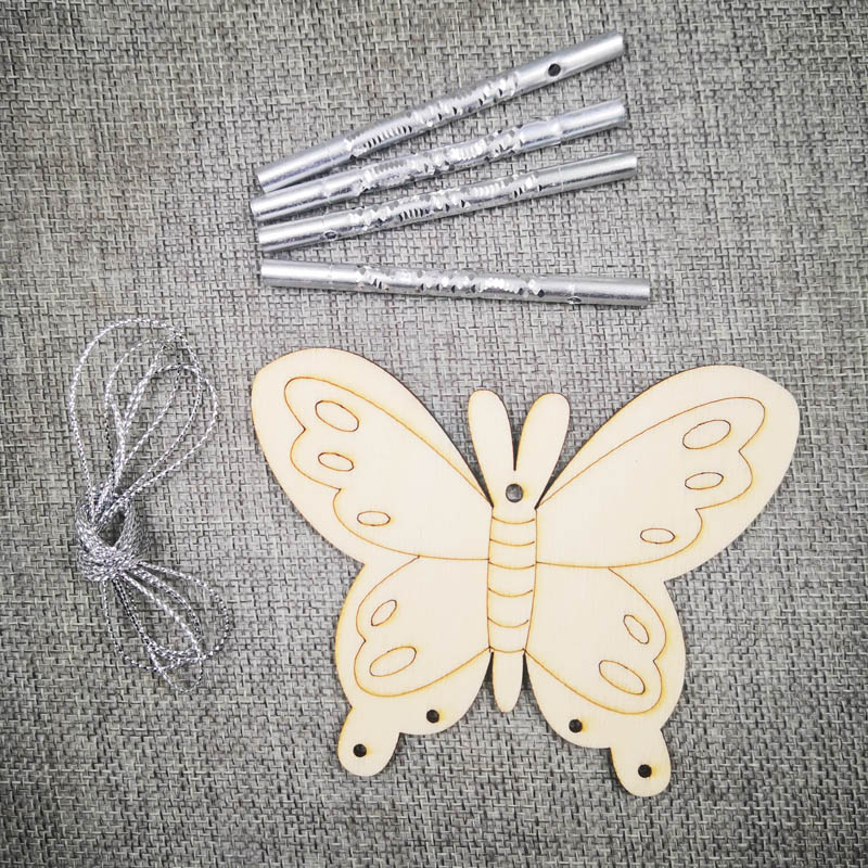 Creative white billet wind chimes ornaments kindergarten ornaments children's DIY handmade white embryo wooden children's room pendant