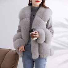 Western style new all-in-one short down jacket with fur collar, fashionable and warm fox fur, Haining women's plush jacket, Korean version