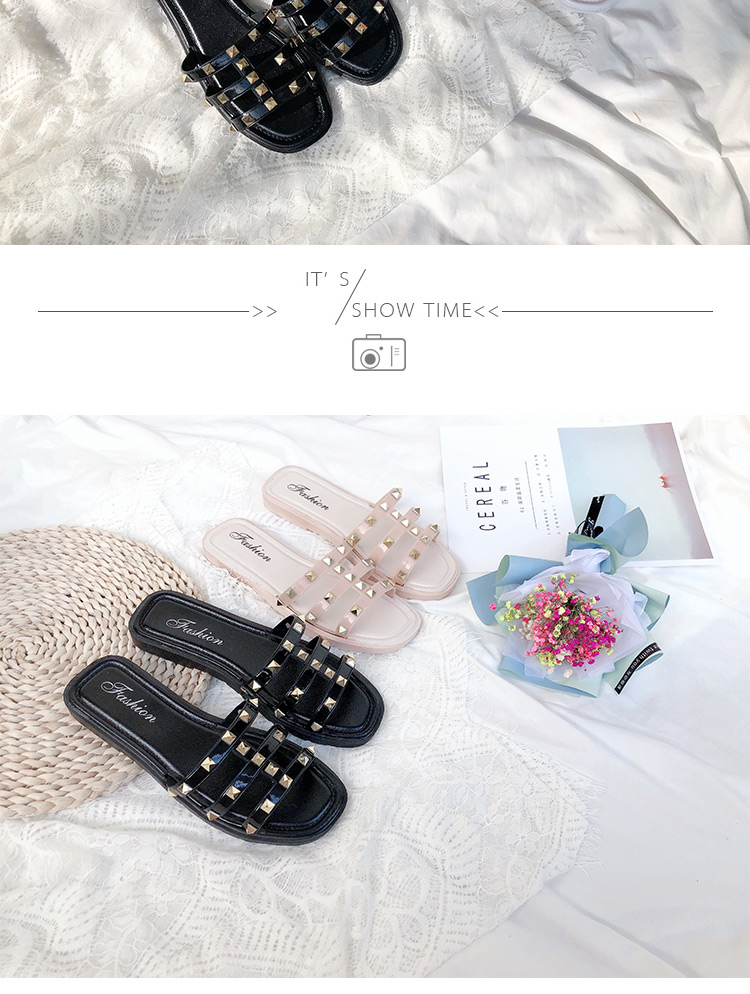 Giày sandal đế xuồng màu đỏ và dép lê một chữ kéo nữ hè 2018 cá tính thời trang mới phiên bản Hàn Quốc mặc đáy phẳng hoang dã dép nữ hot trend 2021
