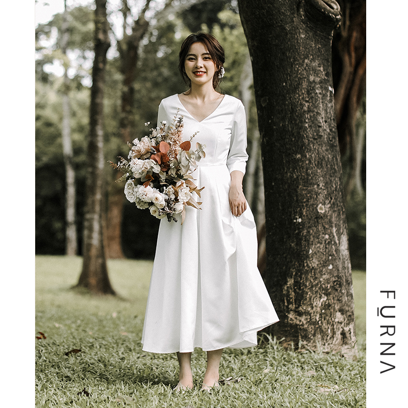 Floral satin large hem gown gown out-of-the-shirt Genuine Brigades Pat on short and light wedding gown Herbenwind Vintage Collar dress