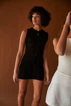 Lu Meng Tongan AMLUL front fastening knitted sleeveless vest with high waist and half body skirt short skirt