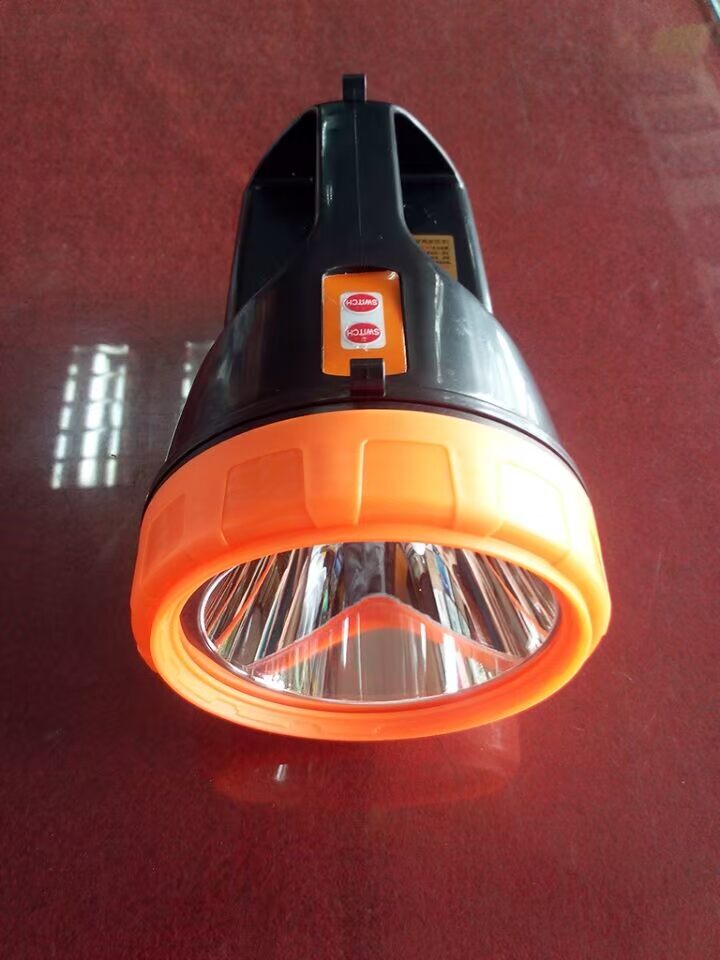 Yani YN745 săn ống ánh sáng mạnh đi bộ đèn LED câu cá đèn pin tầm xa chiếu sáng ngoài trời đèn pin đội đầu pin trâu