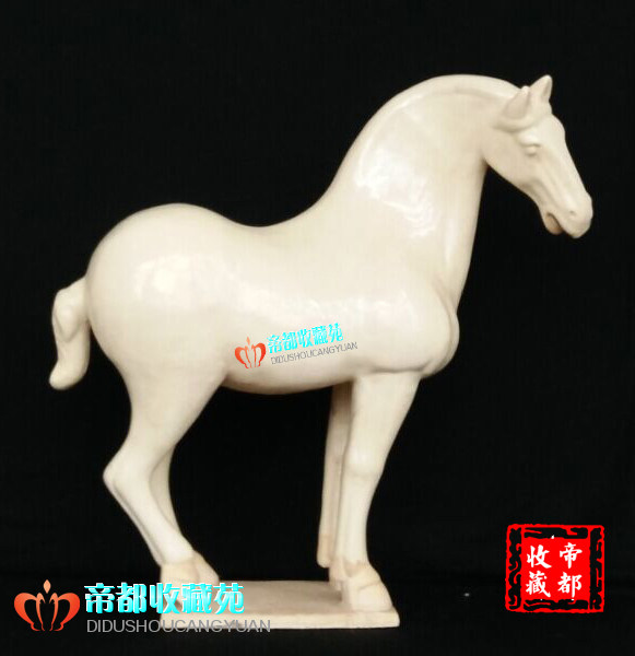 Antique Tang triple colored horse ornaments business gifts porch home decoration hotel hotel furnishings white ceramic horse