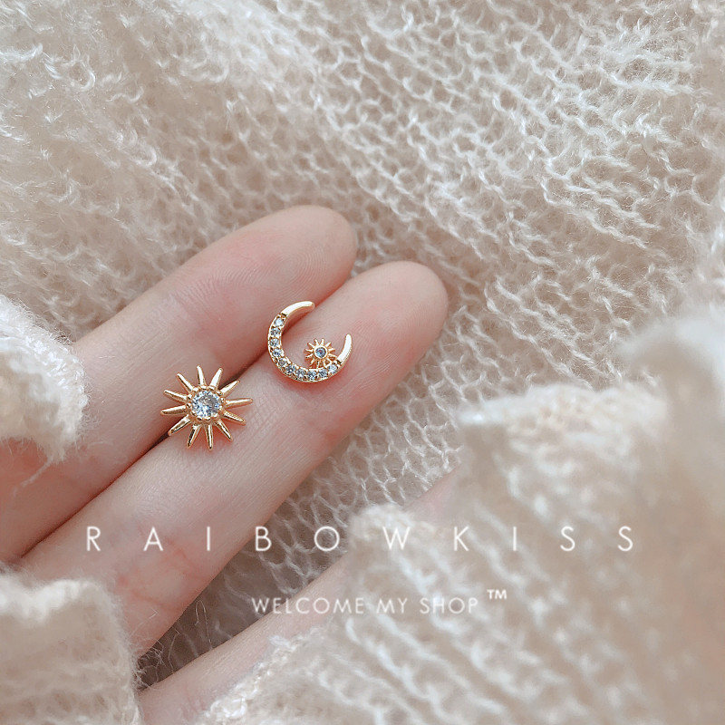 Sun Jun 925 sterling silver gold-plated sun moon asymmetric ear stitches female temperament fashion all-match net red earrings