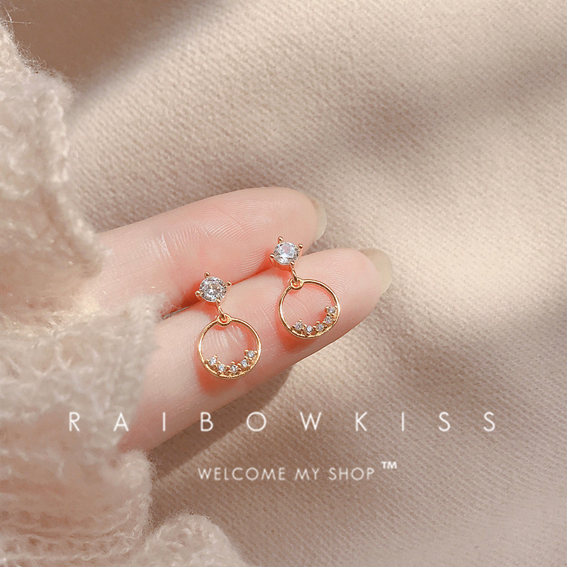 Super fairy circle small earrings new fashion high-grade French net red drop earrings Fairy forest retro sterling silver earrings for women