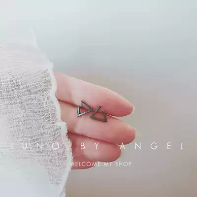 2021 New S925 sterling silver triangle geometric gun black ear needle female Korean version simple student couple short hair earrings