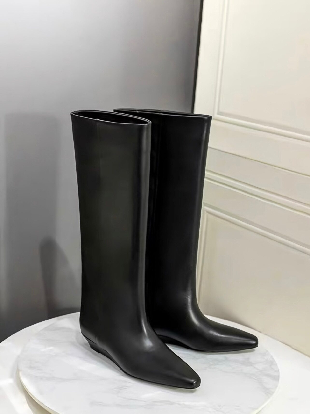 Западные Boots 尖头长筒靴女不过膝2025夏季新款时髦感显瘦高筒靴直筒复古骑士靴
