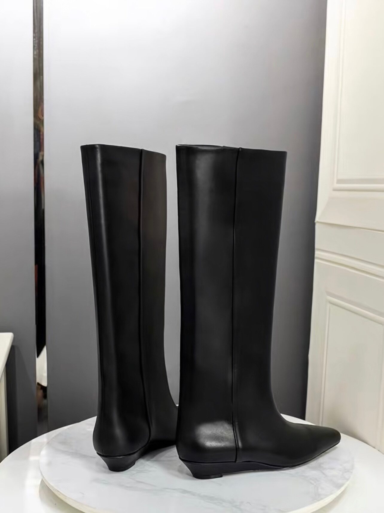 Западные Boots 尖头长筒靴女不过膝2025夏季新款时髦感显瘦高筒靴直筒复古骑士靴