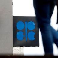 ：沙特寻求在下周OPEC会议上达成进一步减产100万桶/日的协议；