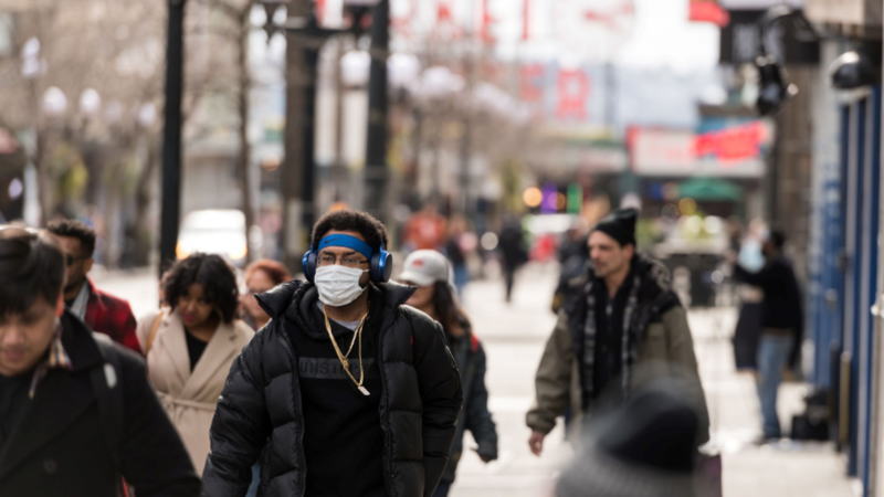 华尔街一些知名人士最近警告称，美联储的加息可能会导致美国经济陷入衰退。但据德意志银行分析师表示，股市投资者目前的定价并非如此...