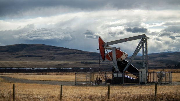 贝克休斯周报：美国石油钻井数减少8口至512口