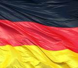 德国经济部周一表示，德国经济已经度过低点，开始步入复苏。经济部在月报中称，工业订单增加暗示未来几个月生产将会升温，不过仍存在一些风险，特别是欧元区以外的需求...