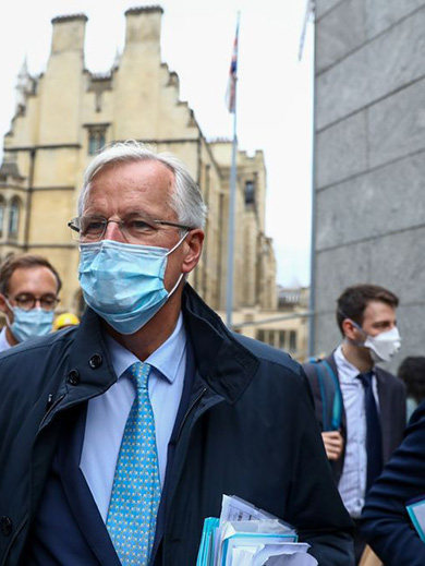 欧盟周四向英国发出最后通牒，要求后者撤回在英国议会提出的一项可能破坏双方去年...