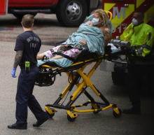 美国总统拜登在接受采访时宣布新冠疫情“结束”，并表示美国人将“控制”通胀。在距离关键的中期选举不到两个月的时候，拜登对美国经济提出了乐观看法...