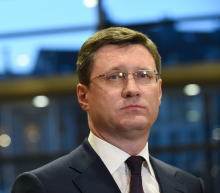 俄罗斯(RUS)计划下个月原油减产50万桶/天，相当于全球供应的5%，以报复西方能源制裁。此举有可能重新引发石油市场的动荡，并最终推动油价大幅上涨...