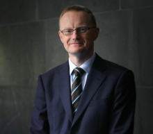 即将离任的行长菲利普·洛威在国会做半年度证词陈述中表示，货币政策现在已经进入校准阶段，在这个阶段，澳大利亚储备银行可能只需要根...