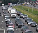 周二(9月8日)，国际油价刷新逾两个月新低，随着美国驾车出行旺季结束，市场浮现对能源需求的担忧。而且长周末假期期间，美国50个州中有...