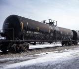 加拿大第二季度对油气行业的资本支出下降了一半以上，原因是由新冠肺炎疫情引发的低油价持续给油气生产商带来难以承受的压力。加拿大统计局(Statistics Canada)的数据显示...