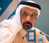 沙特能源部长日内表示，减产协议有望延长至2019年底，这暗示其不会理会美国总统特朗普的增产呼吁。美银美林分析师称：“伊朗原油产量在今年下半年将降至190万...