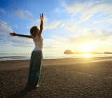 通过我们对部分投资人实盘账户的复盘诊断，发现一个共同的现象，当日亏损的账户肯定有盈利的交易，但大部分盈利都来自于开始的交易，大部分亏损都出现在后面的交易，而且都是后面连着输、 每笔基本上下单快输也快。