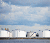 EIA预计2020年美国原油产量将会进一步上扬至1320万桶/日。此前预期为...