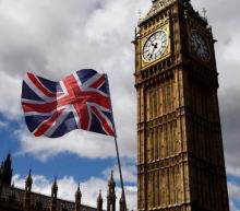 2024年即将到来，英国将在上半年停滞和收缩之间徘徊。主要风险是经济保持稳定，通胀比我们预期的更顽固，因此英国央行无法提供预期的降息刺...