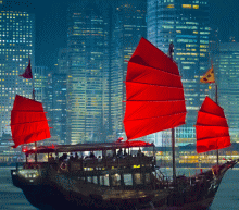 20日线附近空头发力，在成交小幅放量的情况下，恒指退回了10日线附近。若本月13日低点28,708点也于后市告破，则预计恒指将再度下探28,150水平，有可能创出本轮调整新低。操作上，逢高沽空