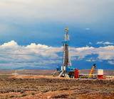  美国油服公司贝克休斯(Baker Hughes)周五(5月4日)公布数据显示，截至5月4日当周，美国石油活跃钻井数增加9座至834座，连续五周录得增长，再刷2015年3月来新...