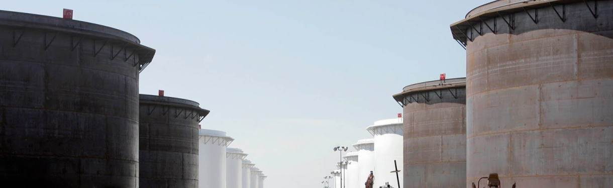 api原油库存数据最新，最全，发布最快，统计图表，美国石油协会，库存数据变动趋势图