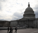 摩根大通：美国的赤字问题加上政治不确定性，会在较长期内令美元走弱