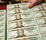 美联储纪要出炉，认为年底加息合理，但通胀低迷或持续的担忧浮现，或影响中期美国利率走势的预期从而影响美元。本文收集了针对汇市和油市在内的投行机构评论给大家参考。