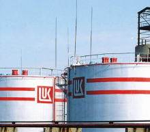 周三，俄罗斯财政部长西卢阿诺夫对媒体表示，由于西方的制裁，俄罗斯今年的石油产量可能会下降17%。自俄乌开战以来，俄罗斯的石油工业一直承受着巨大的压力...