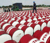 非洲最大的石油出口国尼日利亚将削减在石油勘探方面的支出，将努力不再依赖于石油出口收入