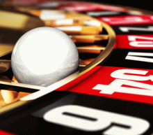 Ghali认为，这是由影响风险资产和黄金的共同因素驱动的——即流动性的激增推动了风险资产和黄金的上涨，因为资本试图保护自己免受风险和实物资产的实际负收益影响...